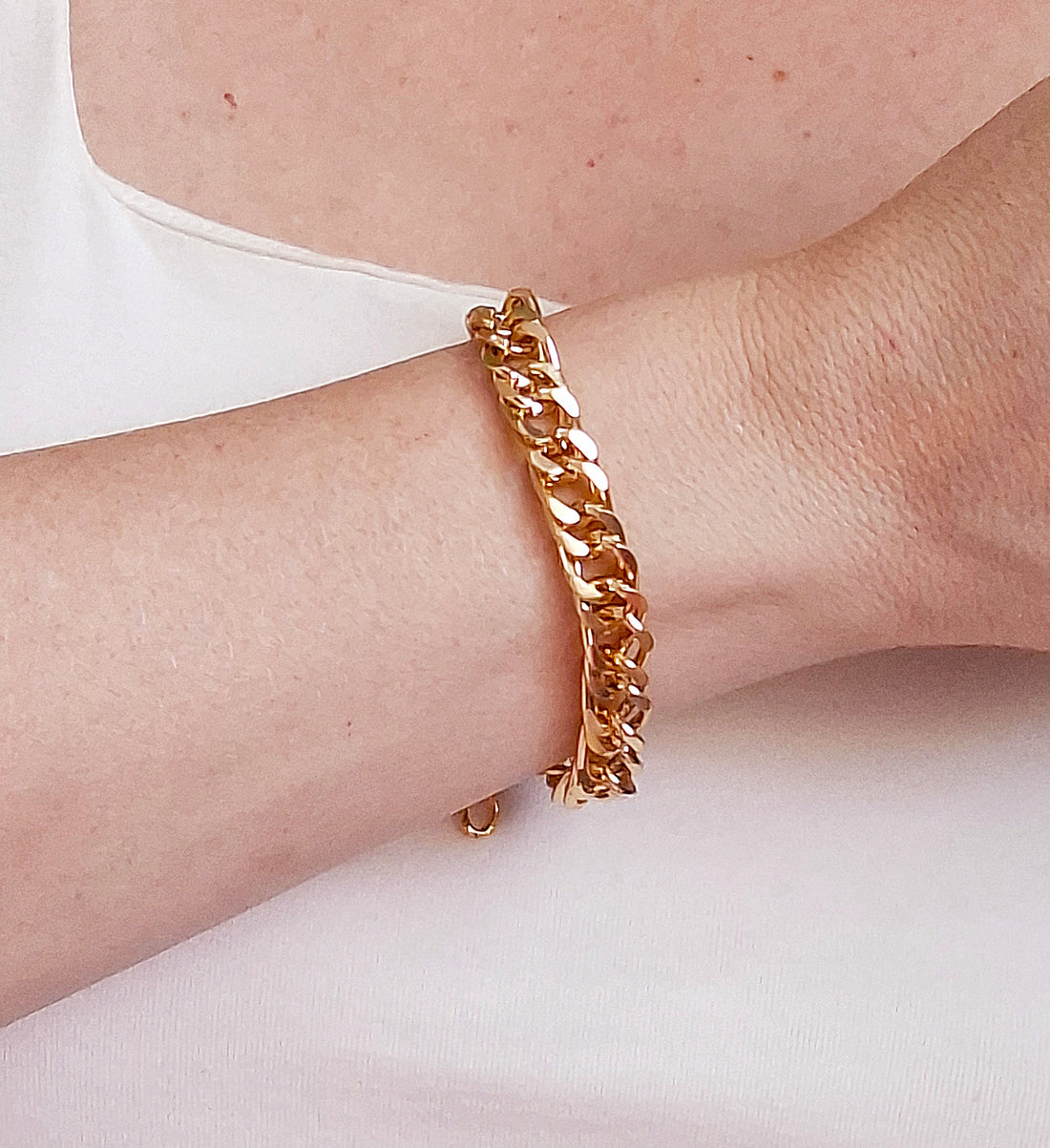 Pulseira Correntaria Elos Achatados Folheado a Ouro 18K - OURO