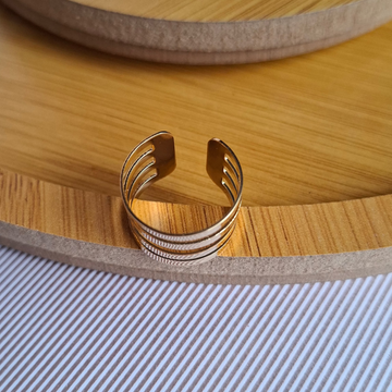 Anel Regulável Chapado Vazado Folheado a Ouro 18K - OURO