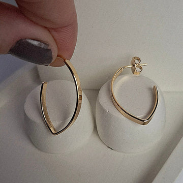 Brinco Argola Oval 25mm Folheado a Ouro 18K - OURO
