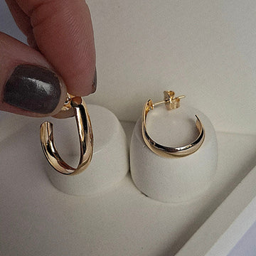 Brinco Argola Oval 15mm Folheado a Ouro 18K - OURO