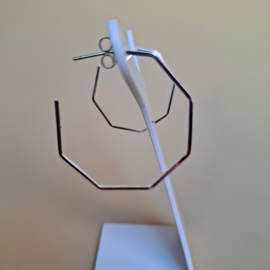 Brinco Argola Heptagonal Folheado a Prata - PRATA