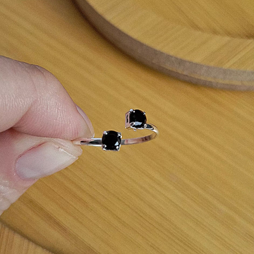 Anel Regulável Zircônias Pretas 3MM Folheado a Prata - PRATA